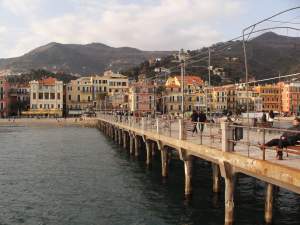 Xtrallusion photo gallery of Italy. Photos, pictures, images and photographs of the Italian Rivieras, the Italian Lakes, the Italian Alps, the Cinque Terre, the Amalfi coast and some of the most beautiful corners of Italy. Plus photos of Italian cities such as Pisa, Milan, Genoa and Rome.